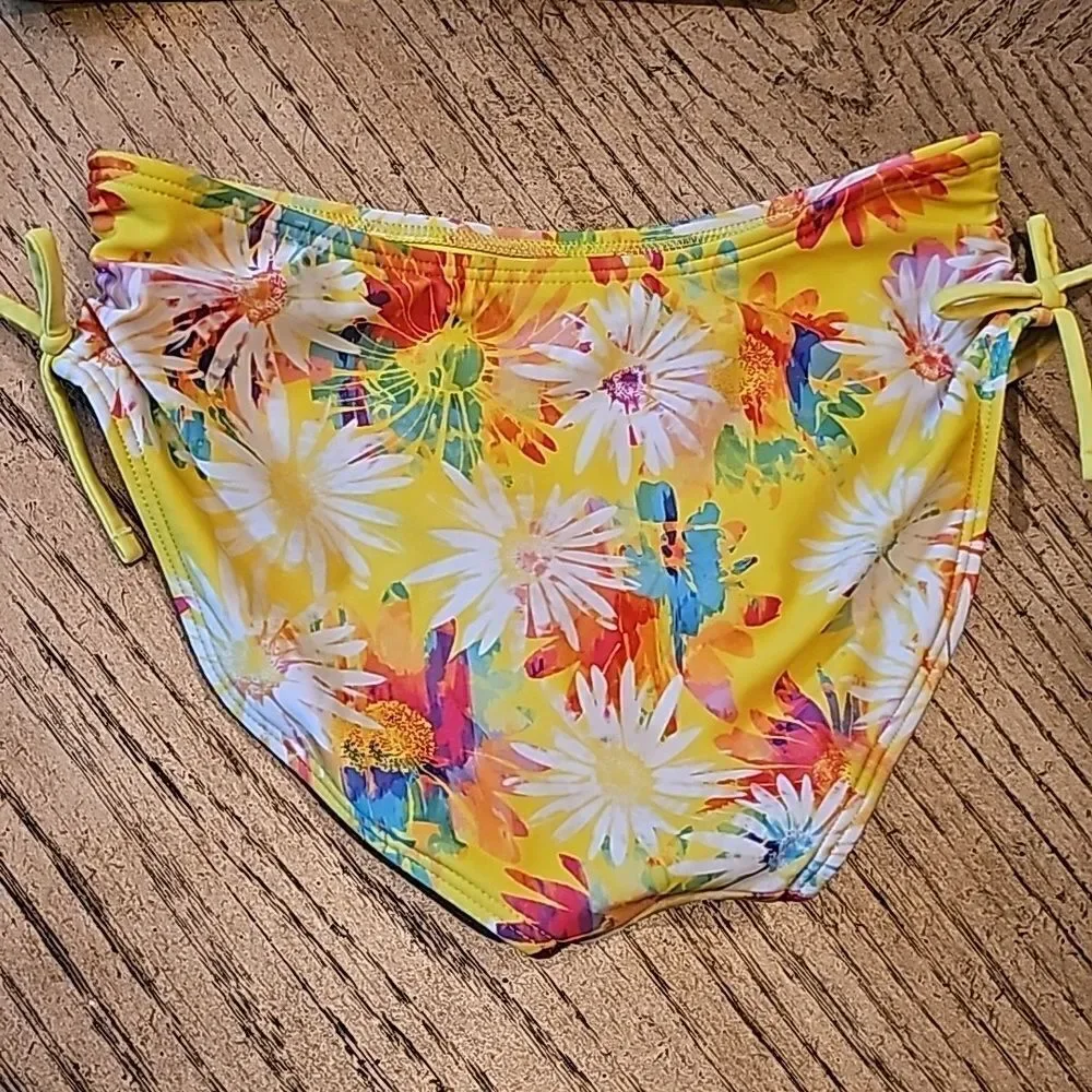 Cute flower bikini set size L 10/12